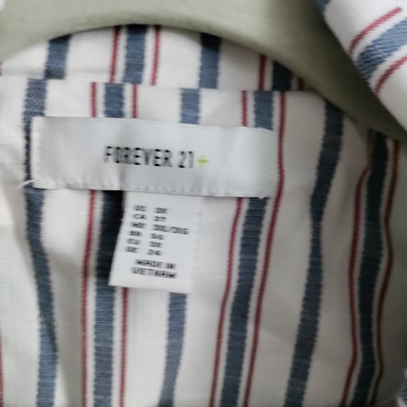 NWOT FOREVER 21 WOMEN'S PLUS SIZE BLAZER WHITE WITH BLUE & RED STRIPES 3X - Picture 2 of 7